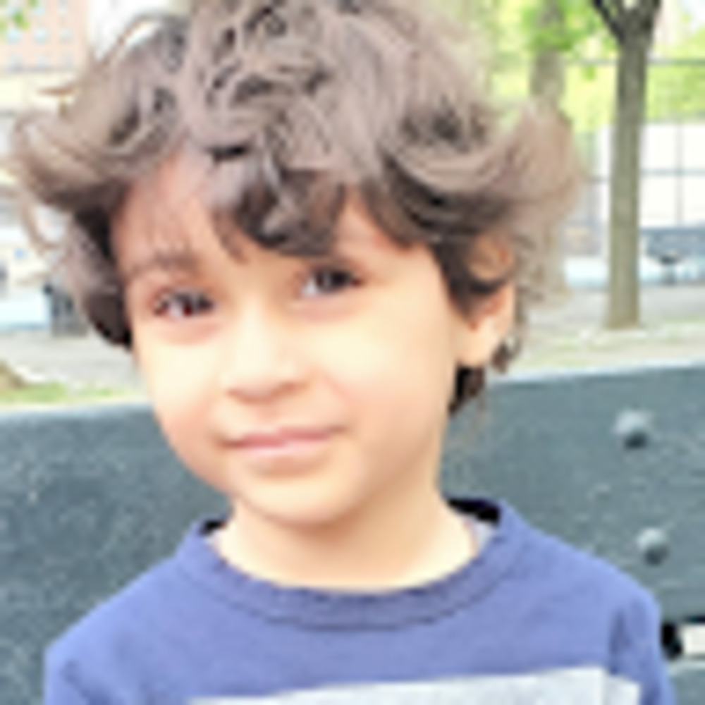 Meet your Posher, Ilias